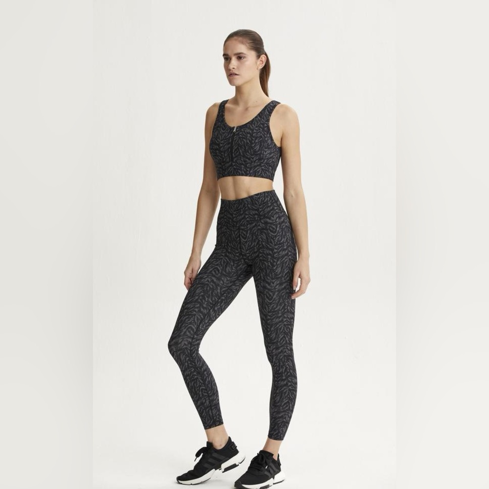 Varley High Rise Athletic Luna Soft Letelux Fabric Athleisure Workout Leggings